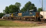 CSX 526 & 5340 lead train Q776 (Vulcan rock train) southbound